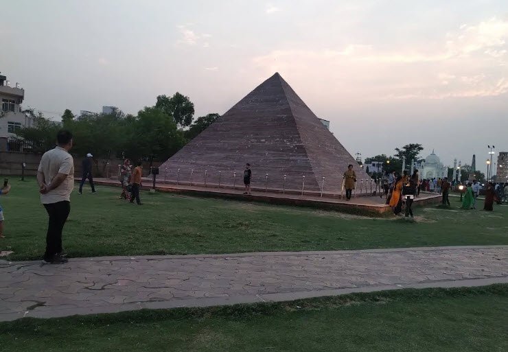 Model Town Park, Kota, Rajasthan - Vushii.com Model Town Park, Kota, Rajasthan - Vushii.com
